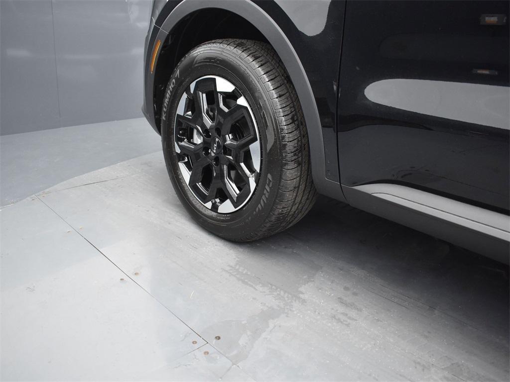 new 2025 Kia Sorento car, priced at $36,178