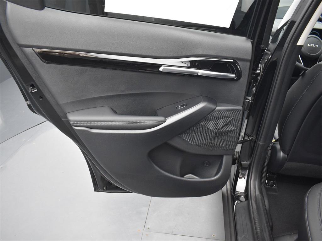 new 2025 Kia Seltos car, priced at $27,145