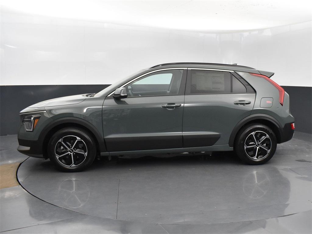 new 2025 Kia Niro car, priced at $30,075
