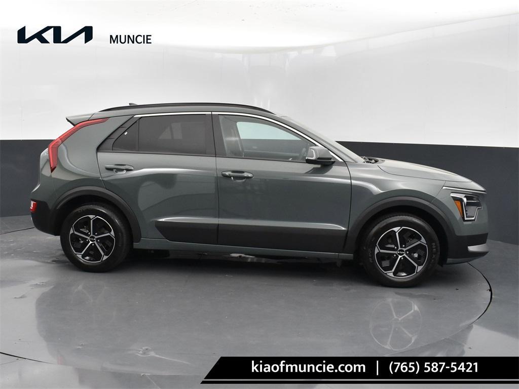 new 2025 Kia Niro car, priced at $30,075