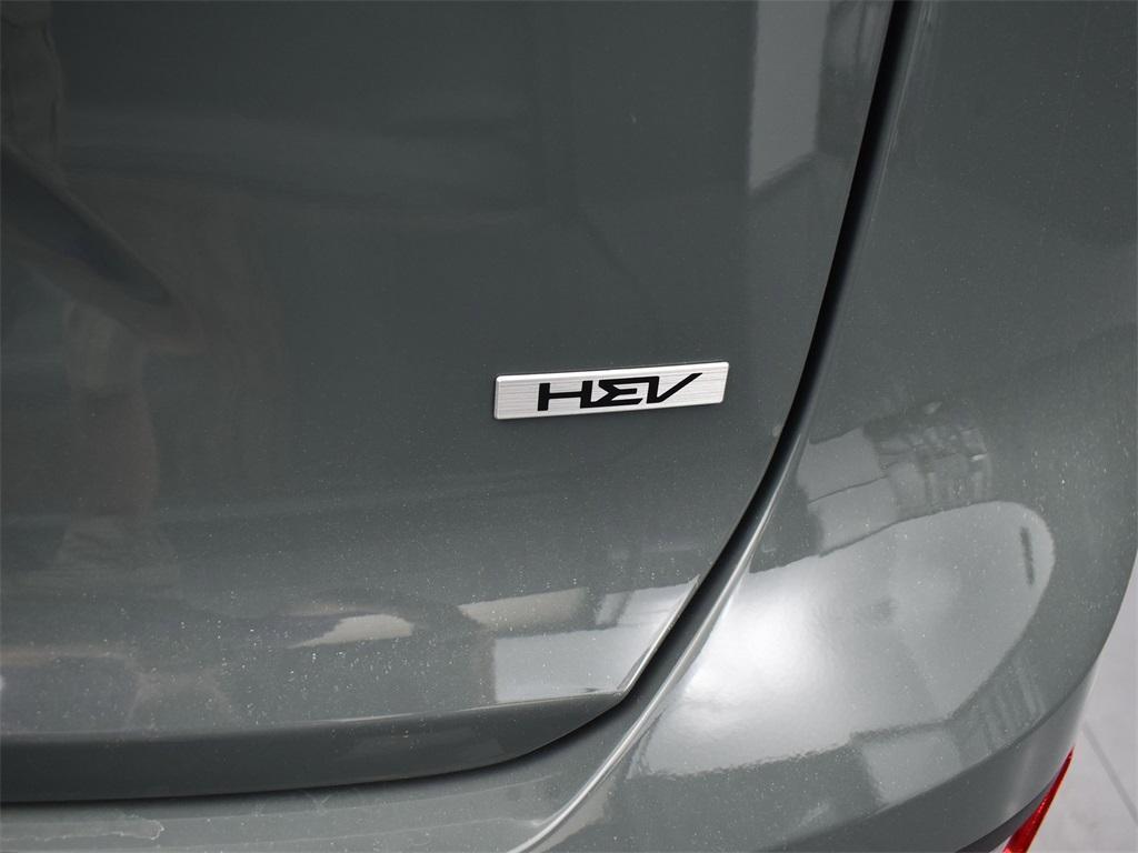 new 2025 Kia Niro car, priced at $30,075