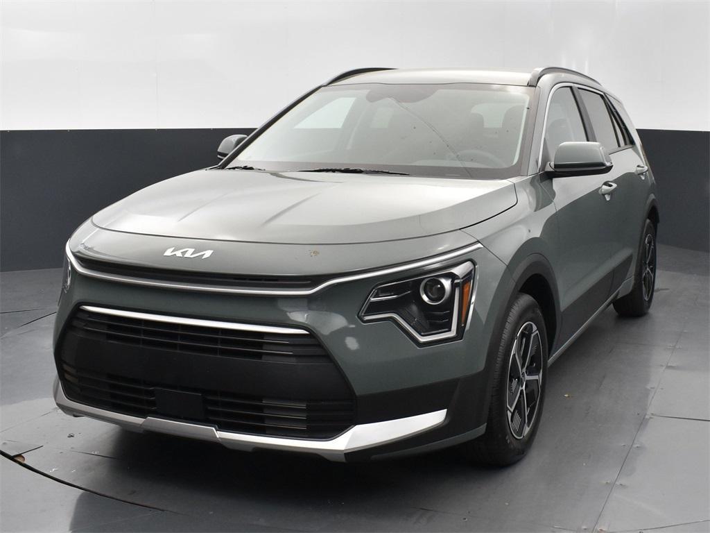 new 2025 Kia Niro car, priced at $30,075
