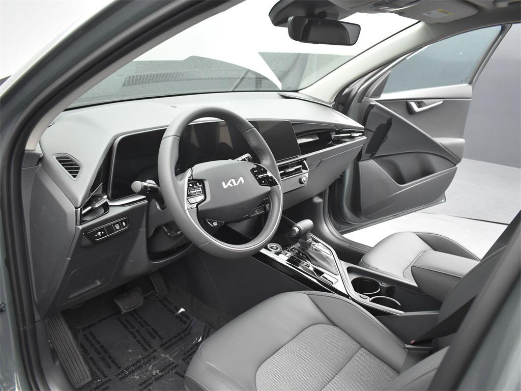 new 2025 Kia Niro car, priced at $30,075