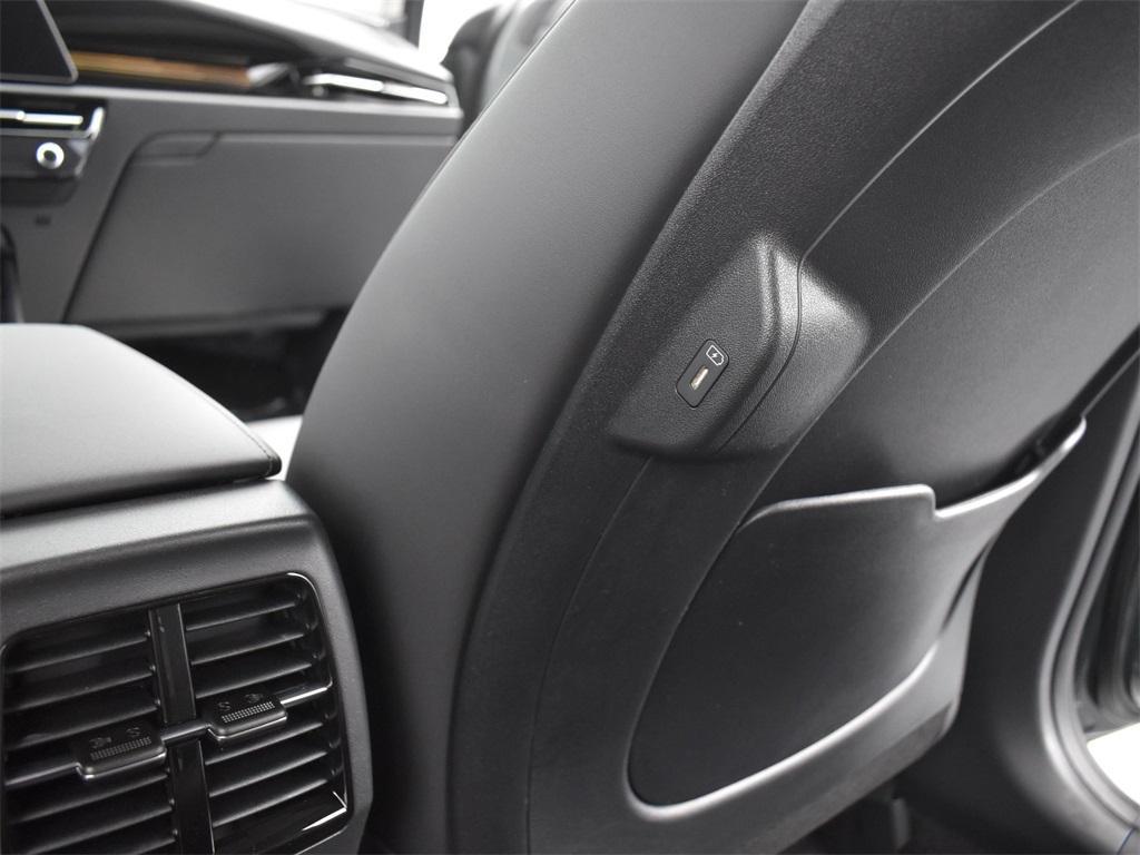 new 2025 Kia Niro car, priced at $30,075