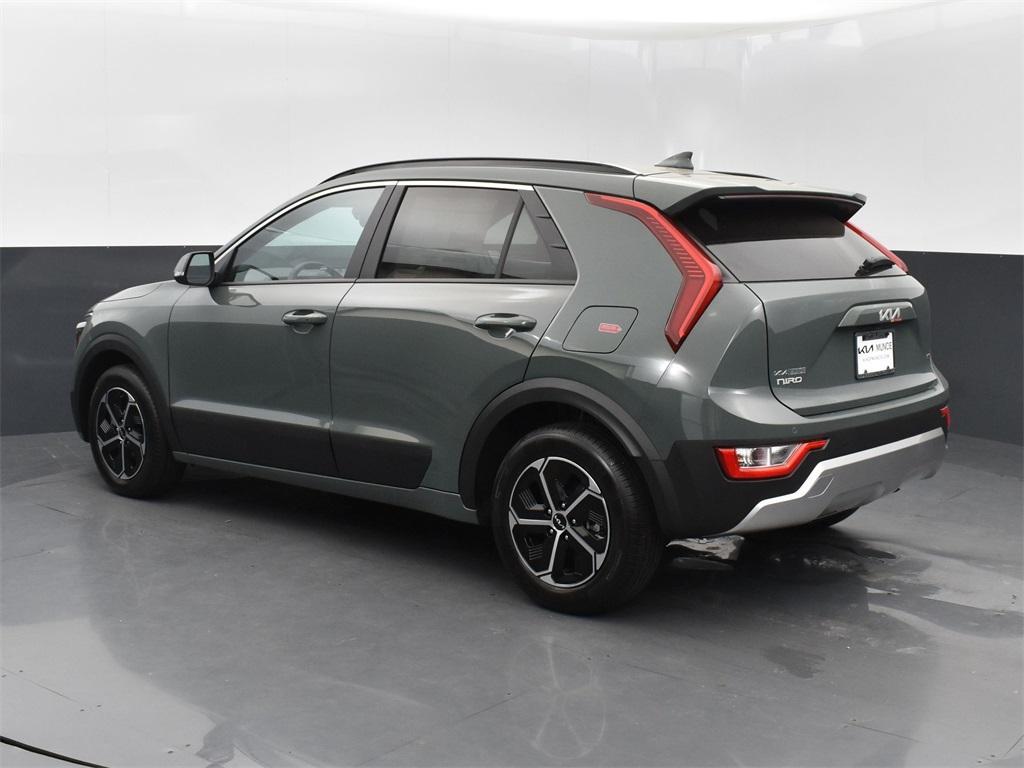 new 2025 Kia Niro car, priced at $30,075