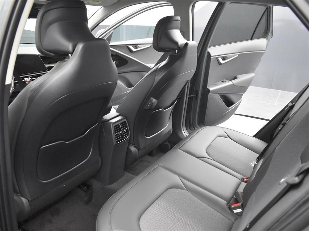 new 2025 Kia Niro car, priced at $30,075
