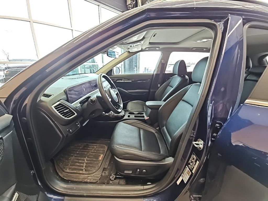 used 2024 Kia Seltos car, priced at $27,711