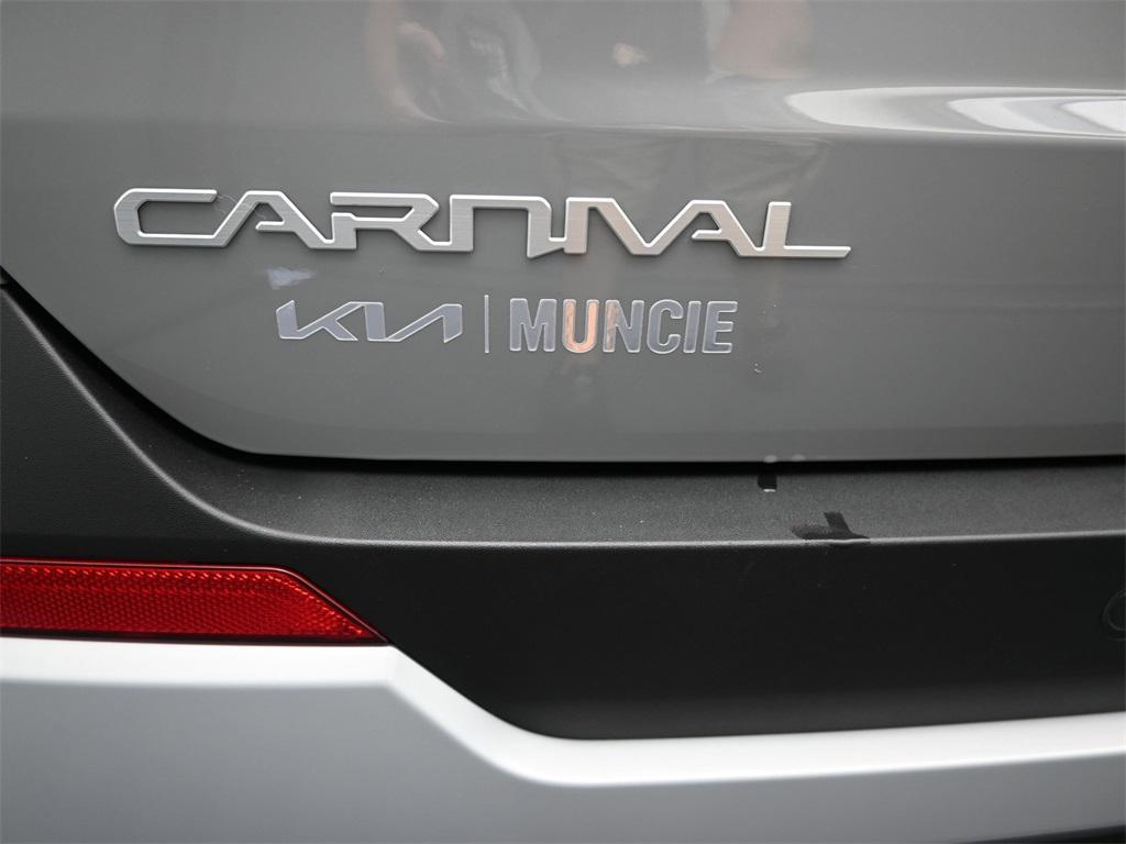 new 2026 Kia Carnival Hybrid car, priced at $43,754