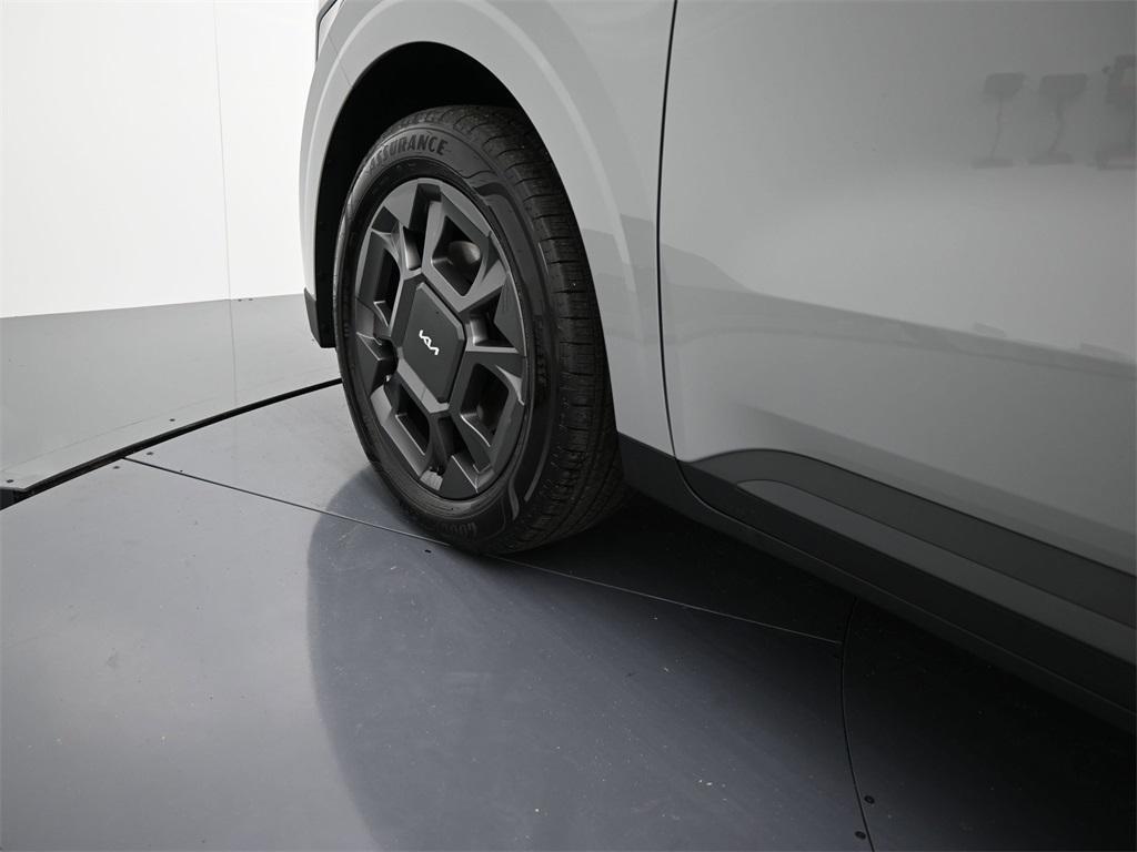 new 2026 Kia Carnival Hybrid car, priced at $43,754