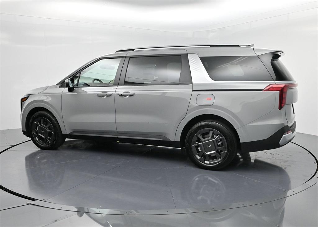 new 2026 Kia Carnival Hybrid car, priced at $43,754