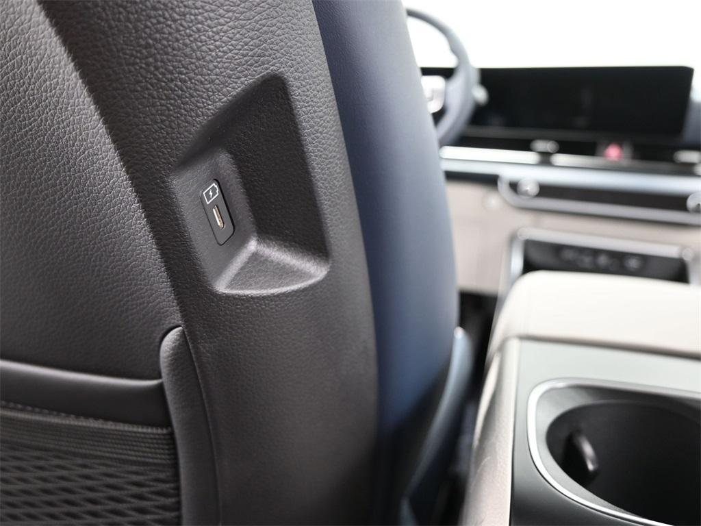 new 2026 Kia Carnival Hybrid car, priced at $43,754