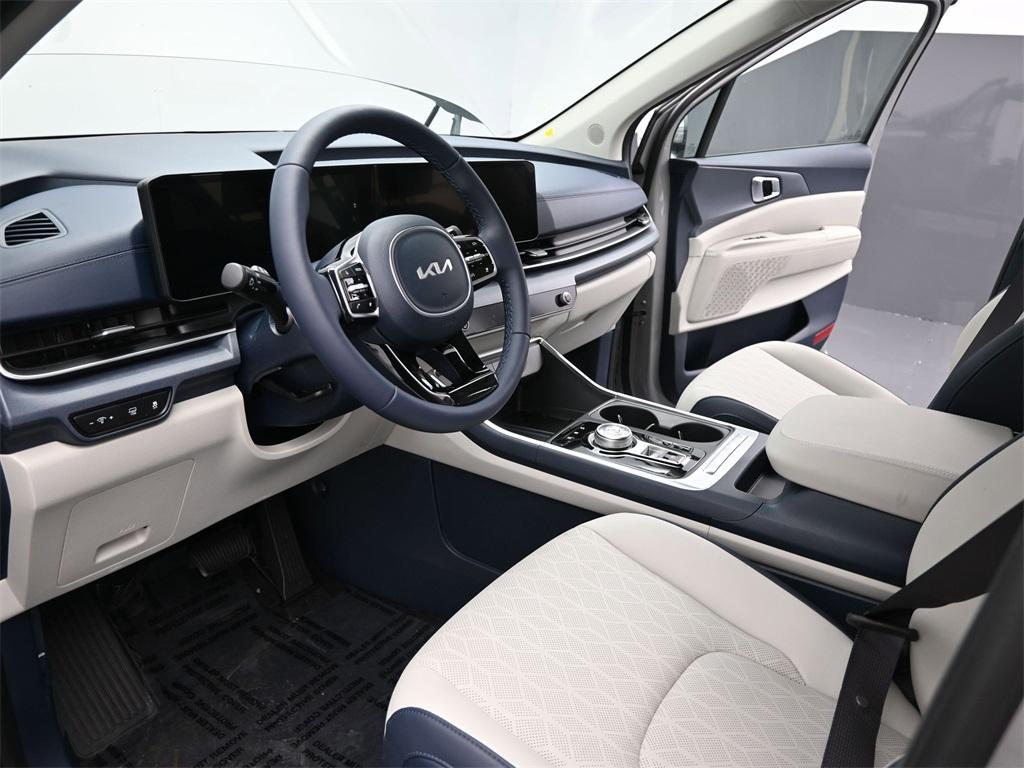 new 2026 Kia Carnival Hybrid car, priced at $43,754