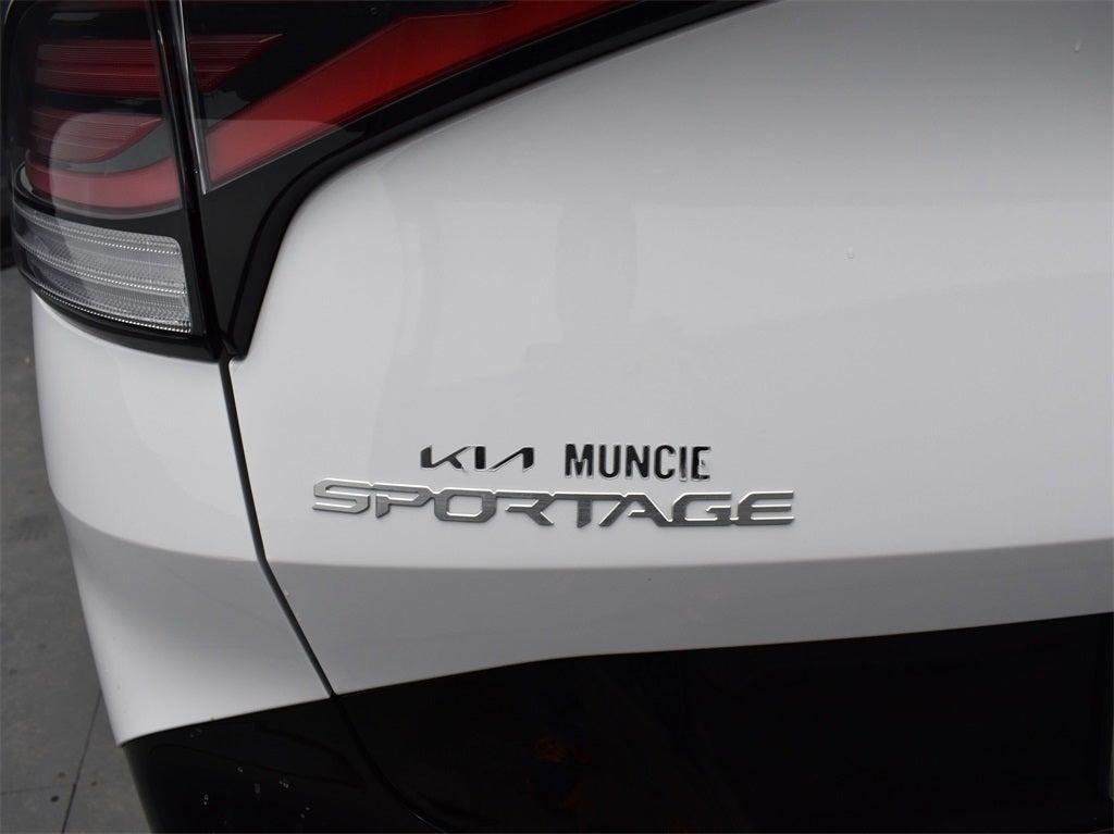 new 2025 Kia Sportage car, priced at $37,017