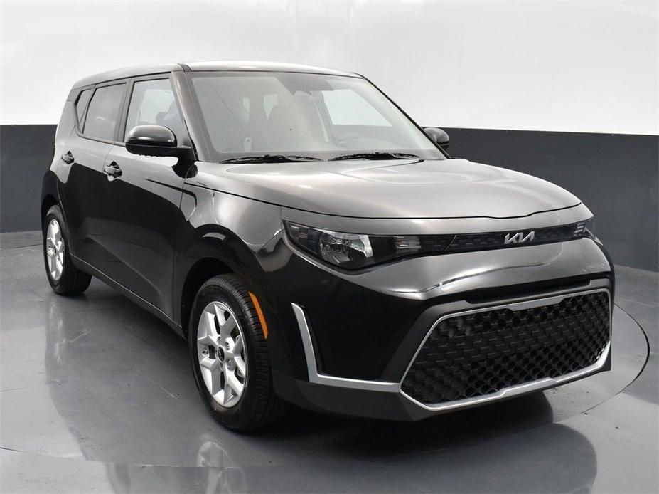 new 2025 Kia Soul car, priced at $22,701