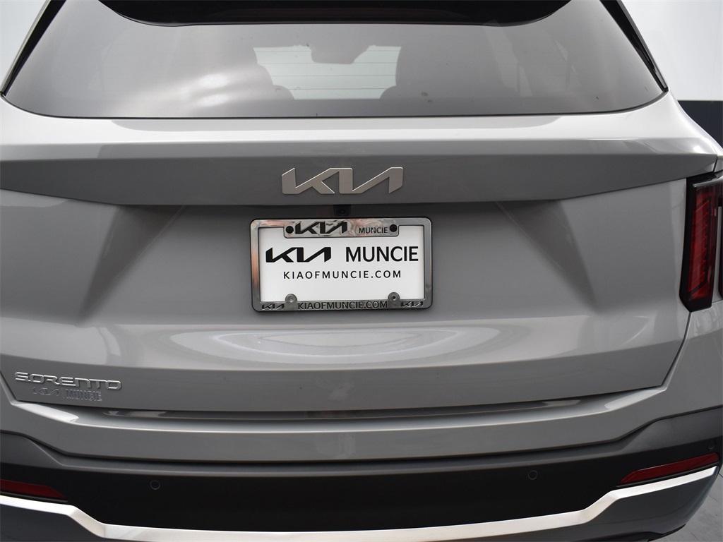 new 2025 Kia Sorento car, priced at $36,826