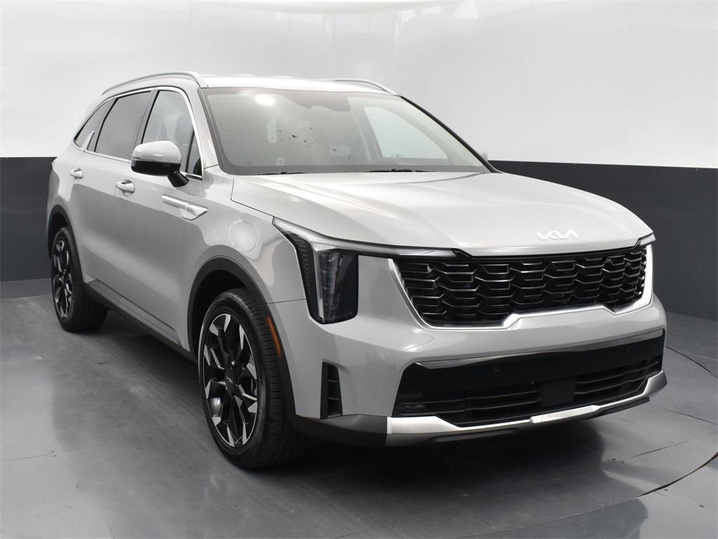 new 2025 Kia Sorento car, priced at $36,826