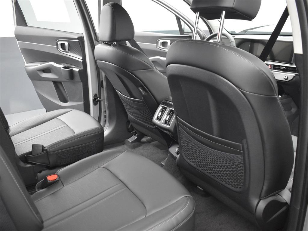 new 2025 Kia Sorento car, priced at $36,826