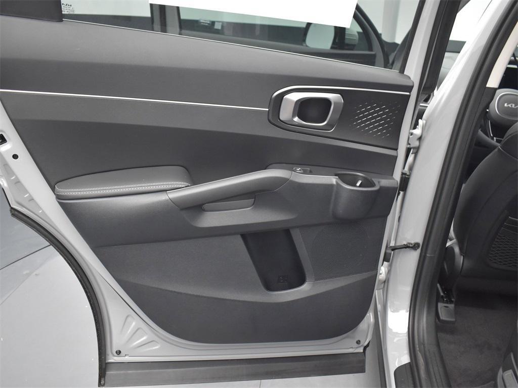 new 2025 Kia Sorento car, priced at $36,826
