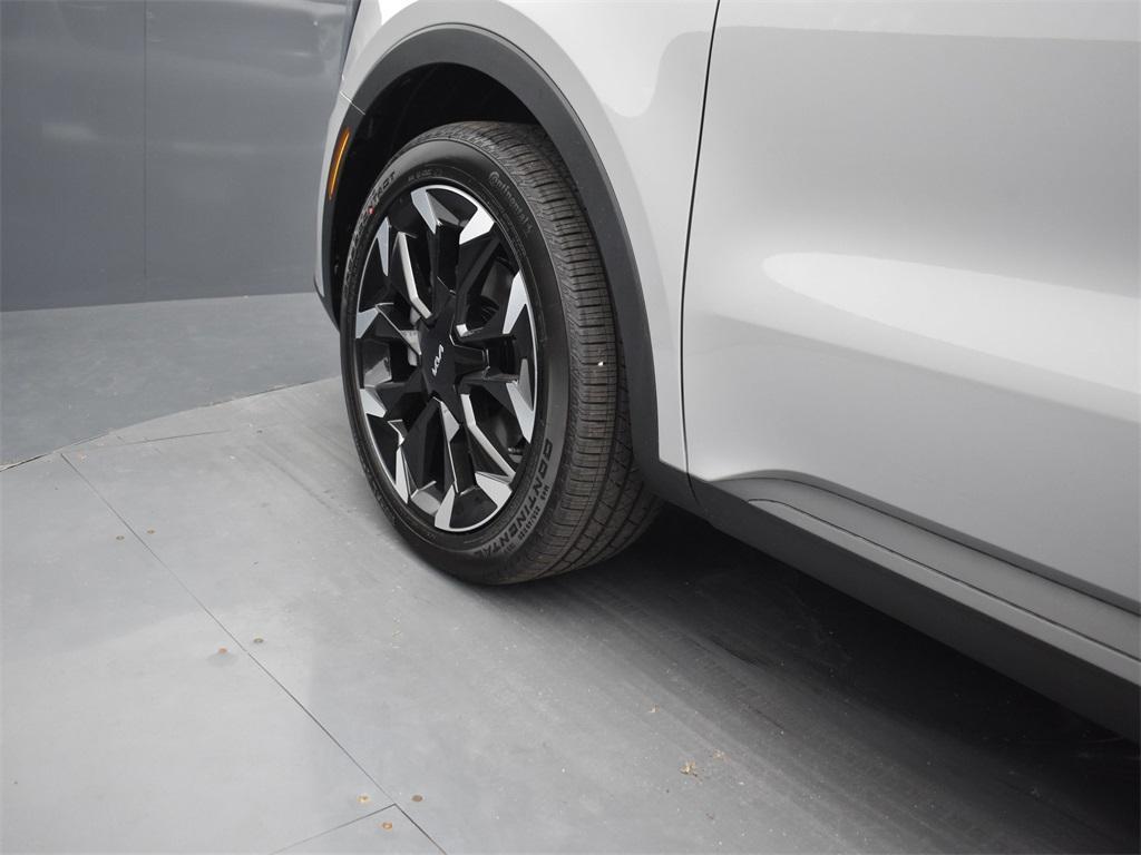 new 2025 Kia Sorento car, priced at $36,826