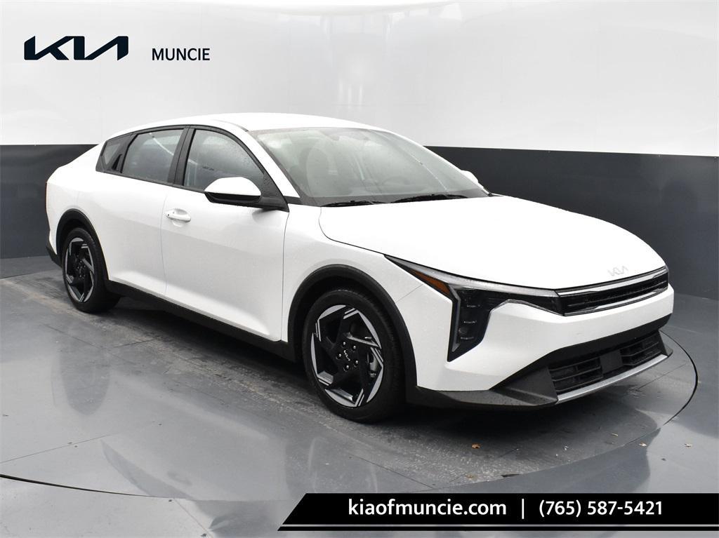 new 2025 Kia K4 car, priced at $23,691