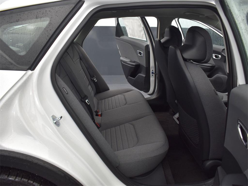new 2025 Kia K4 car, priced at $23,691