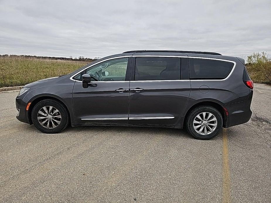 used 2017 Chrysler Pacifica car, priced at $13,899