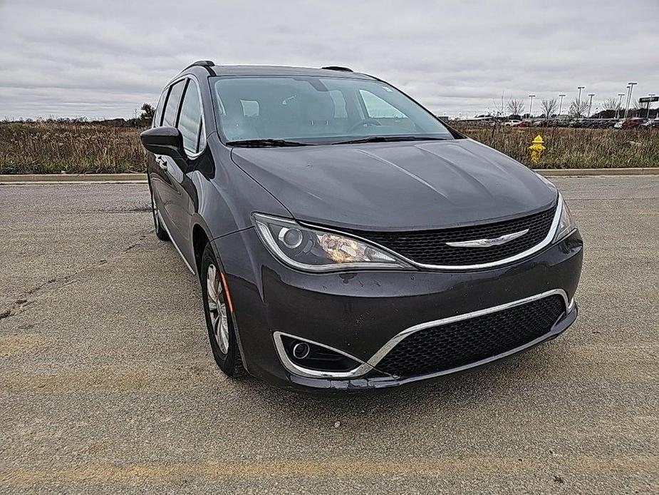 used 2017 Chrysler Pacifica car, priced at $13,899