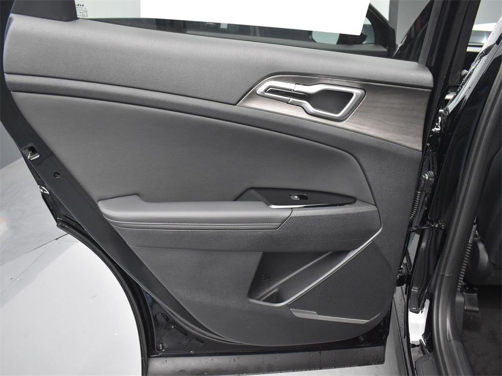 new 2025 Kia Sportage car, priced at $32,109