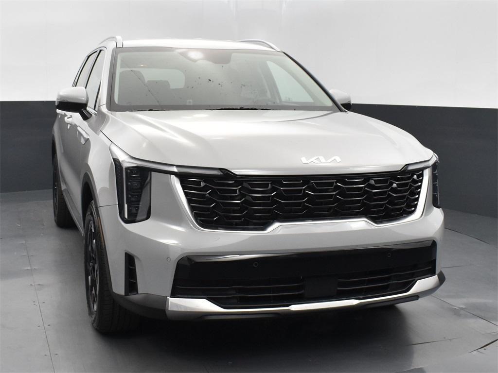 new 2025 Kia Sorento car, priced at $36,558