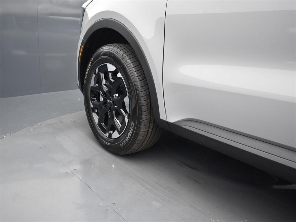 new 2025 Kia Sorento car, priced at $36,558