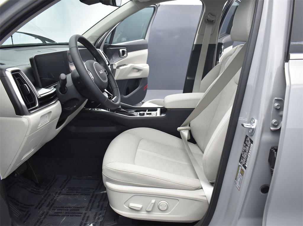 new 2025 Kia Sorento car, priced at $36,137