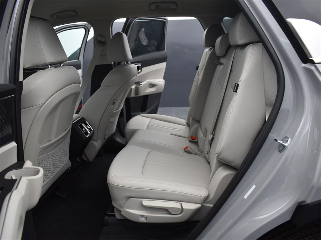 new 2025 Kia Sorento car, priced at $36,137