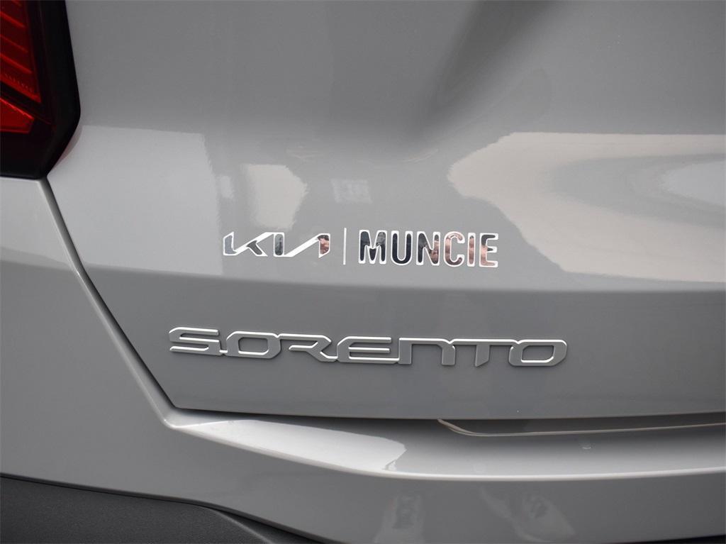 new 2025 Kia Sorento car, priced at $36,137