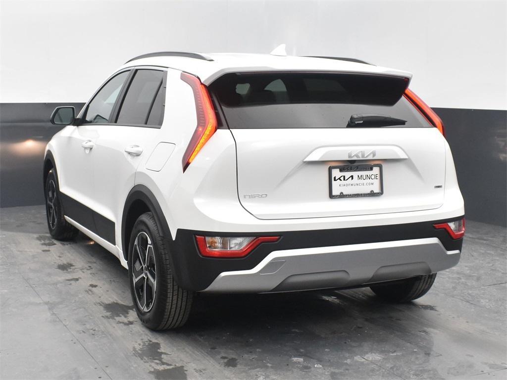 new 2025 Kia Niro car, priced at $27,323