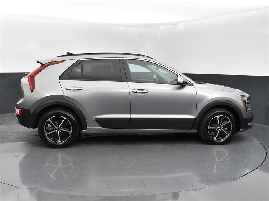 new 2025 Kia Niro car, priced at $31,105