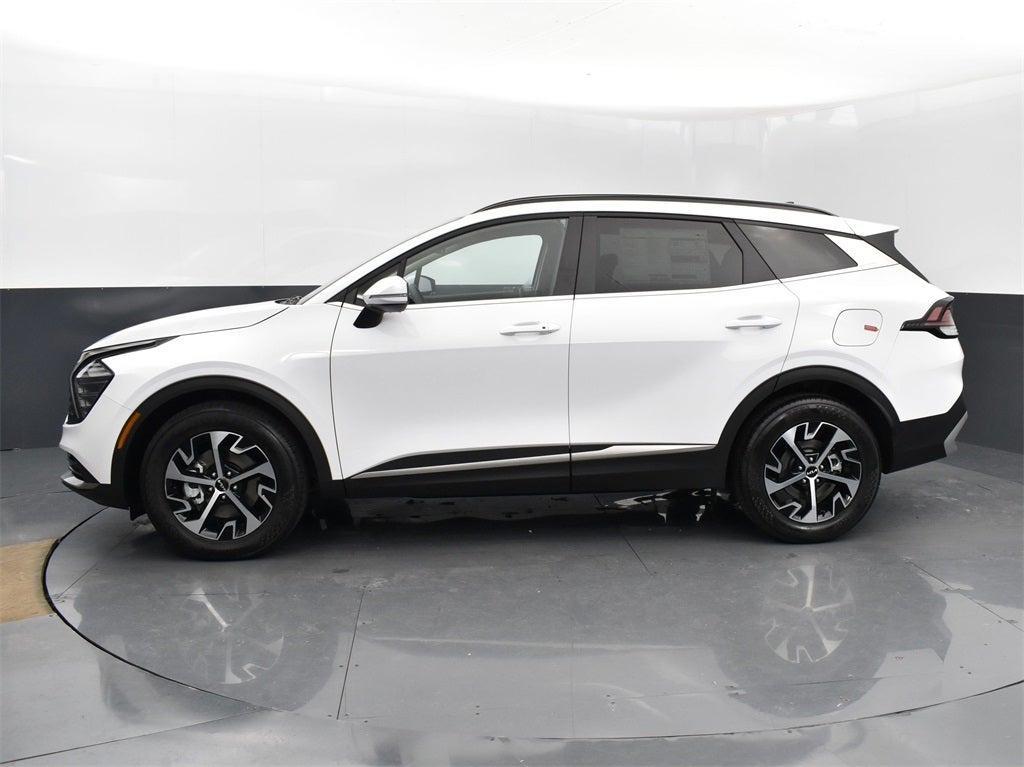 new 2025 Kia Sportage car, priced at $32,010