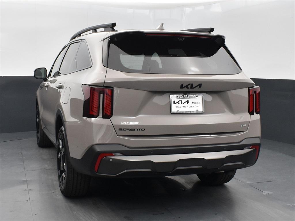 new 2025 Kia Sorento car, priced at $43,640