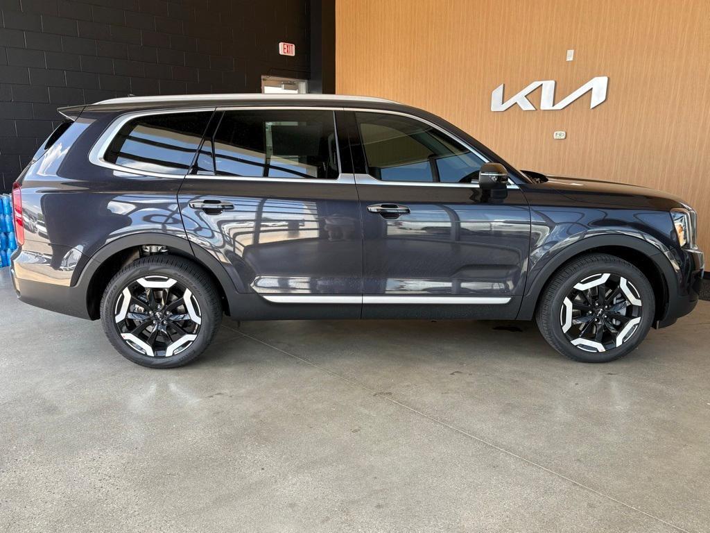 new 2025 Kia Telluride car