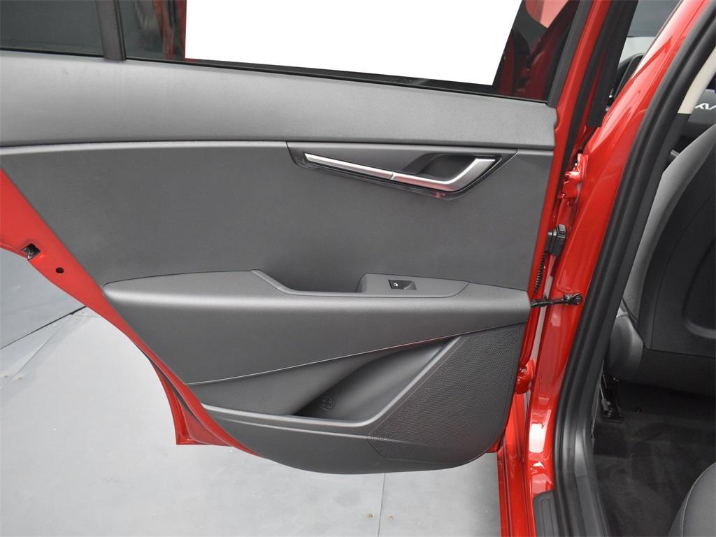 new 2025 Kia Niro car, priced at $27,736