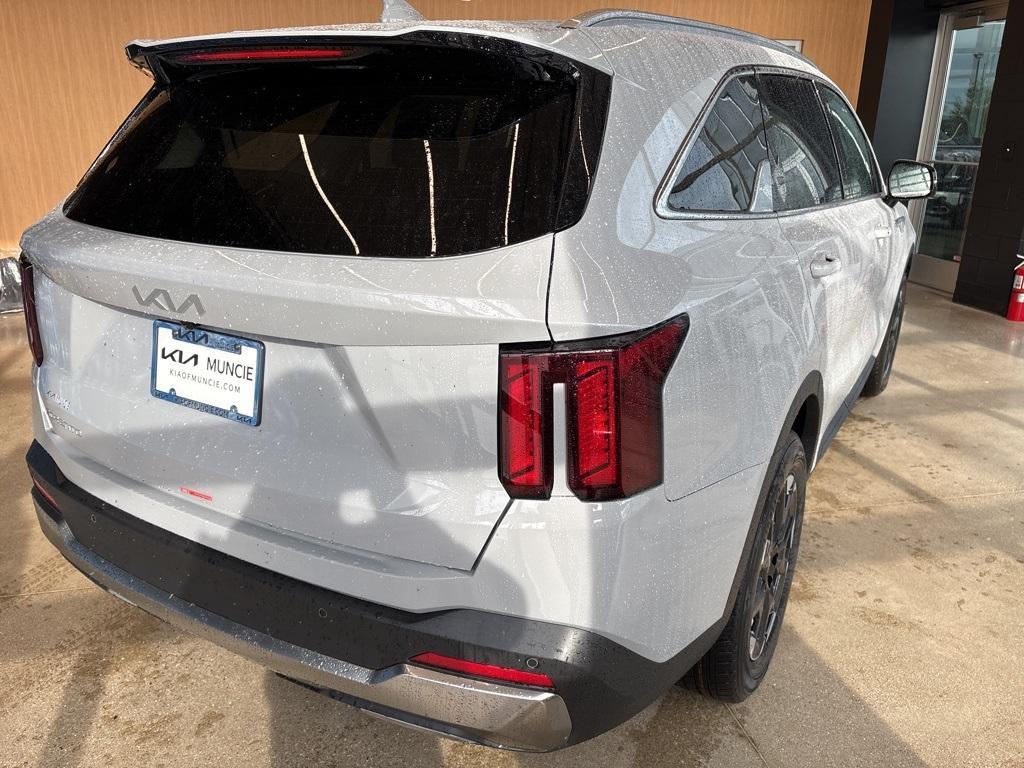 new 2025 Kia Sorento car, priced at $34,697