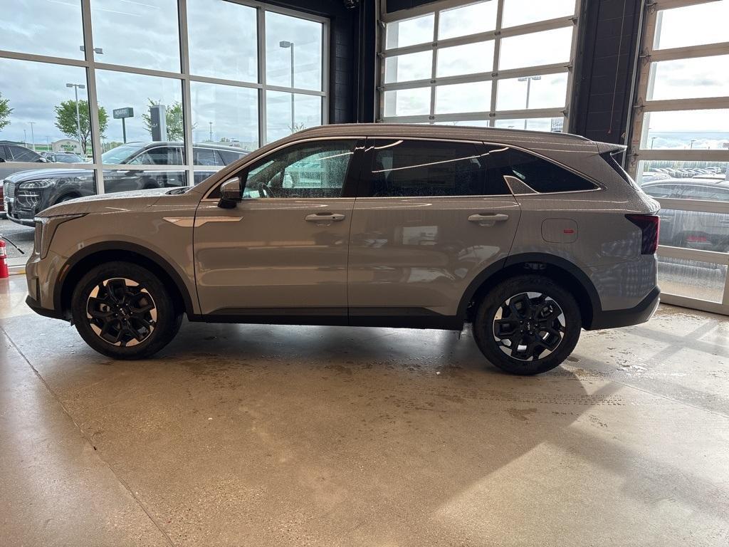 new 2025 Kia Sorento car, priced at $34,697