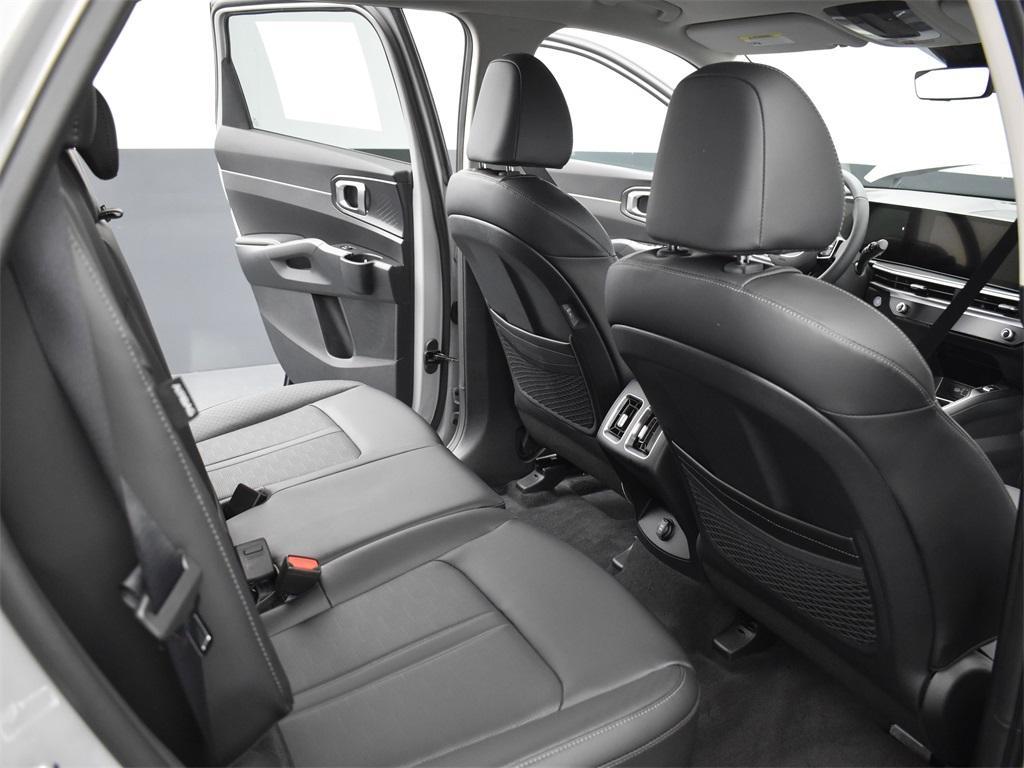 new 2025 Kia Sorento car, priced at $34,697