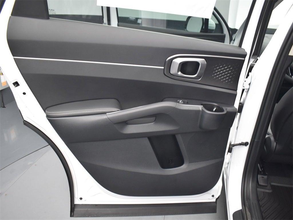 new 2025 Kia Sorento car, priced at $35,871