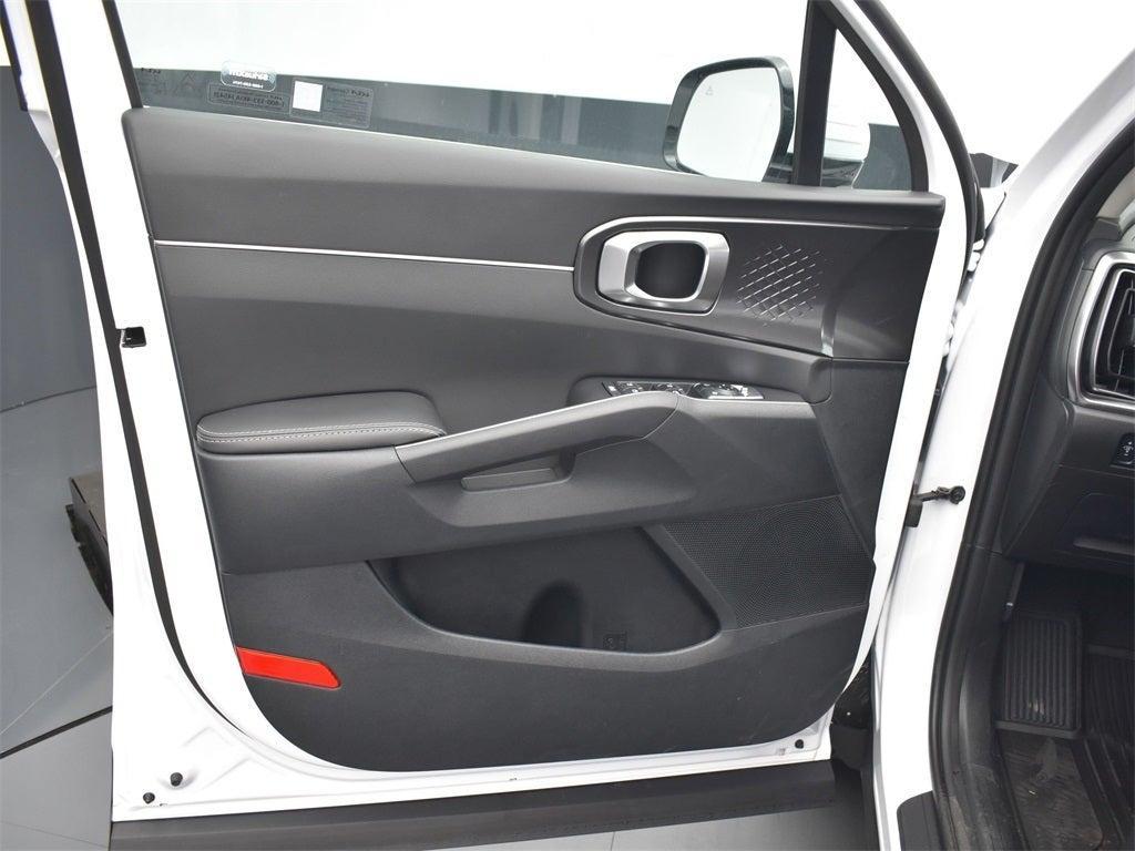 new 2025 Kia Sorento car, priced at $35,871