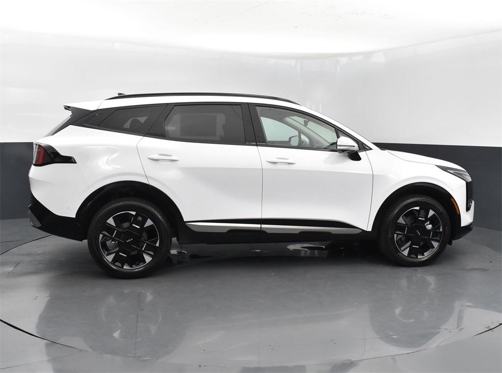 new 2026 Kia Sportage car, priced at $39,680