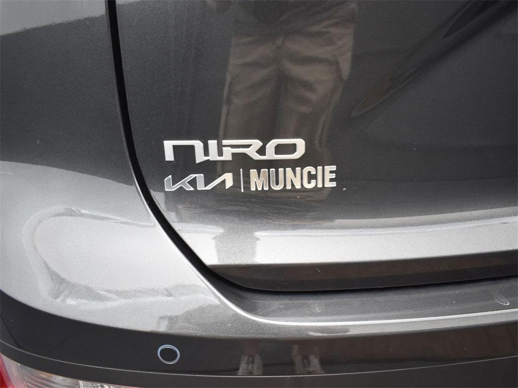 new 2025 Kia Niro car, priced at $29,784