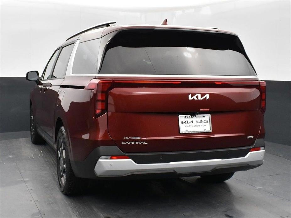 new 2025 Kia Carnival Hybrid car, priced at $44,810