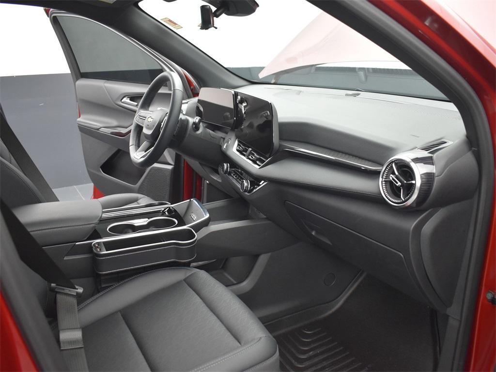 used 2025 Chevrolet Equinox car, priced at $33,713