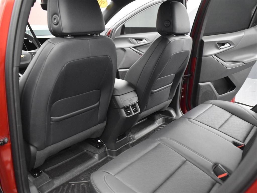 used 2025 Chevrolet Equinox car, priced at $33,713
