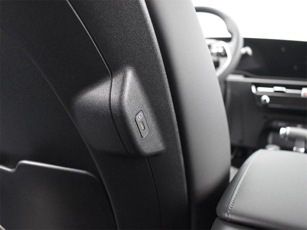 new 2025 Kia Niro car, priced at $29,784